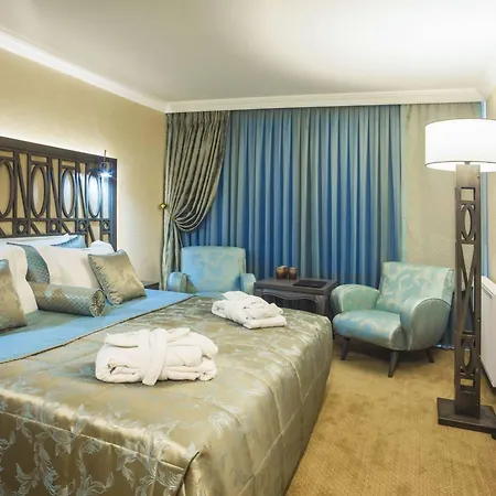 Cadence Design Hotel 5*